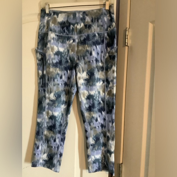 High waist capris, tight leggings, M, Eddie Bauer - Picture 6 of 9